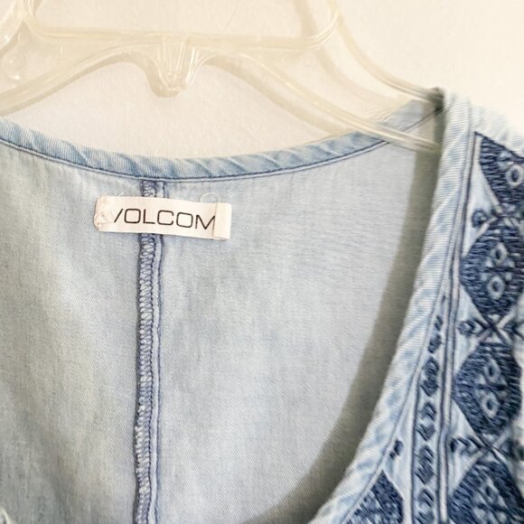 🌻 VOLCOM Cham Hey Chambray Denim Embroidered Mini Dress Medium - Picture 5 of 9